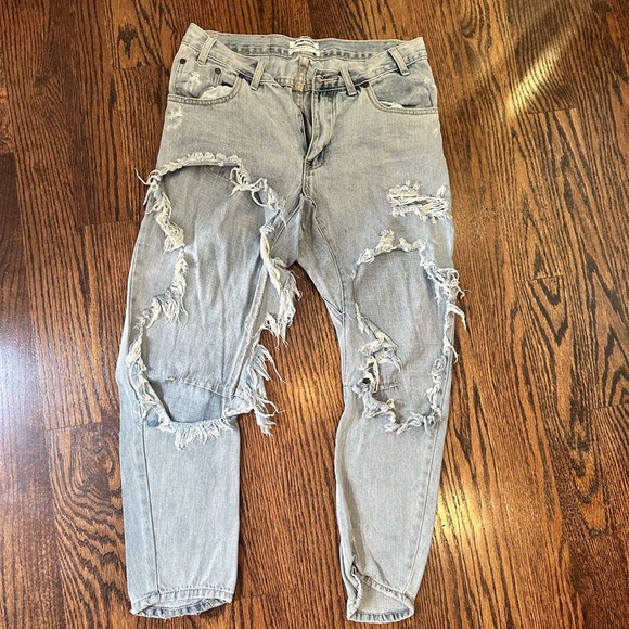 Size 24 One teaspoon cropped light washed jeans - Picture 2 of 7